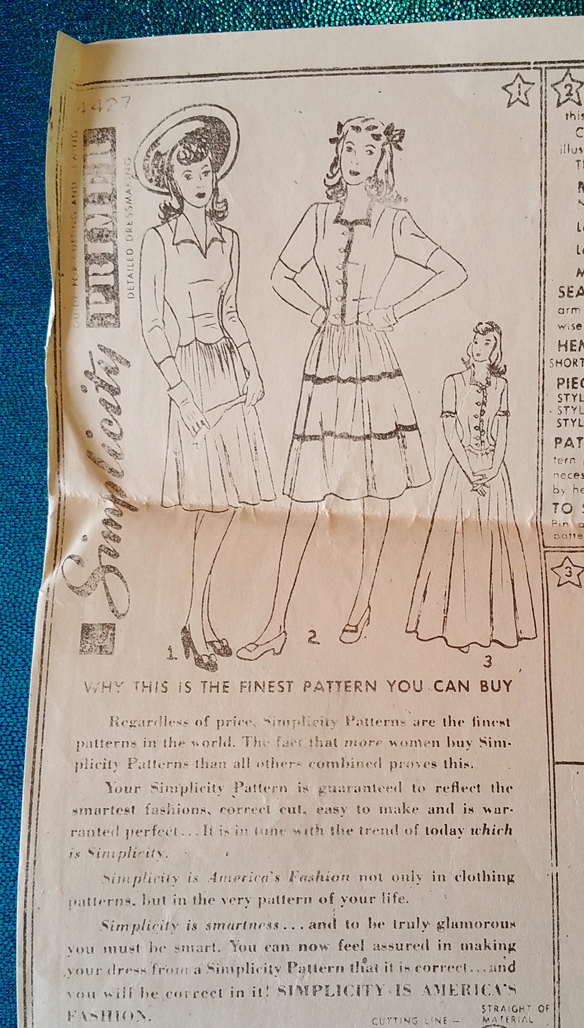 Simplicity 4427