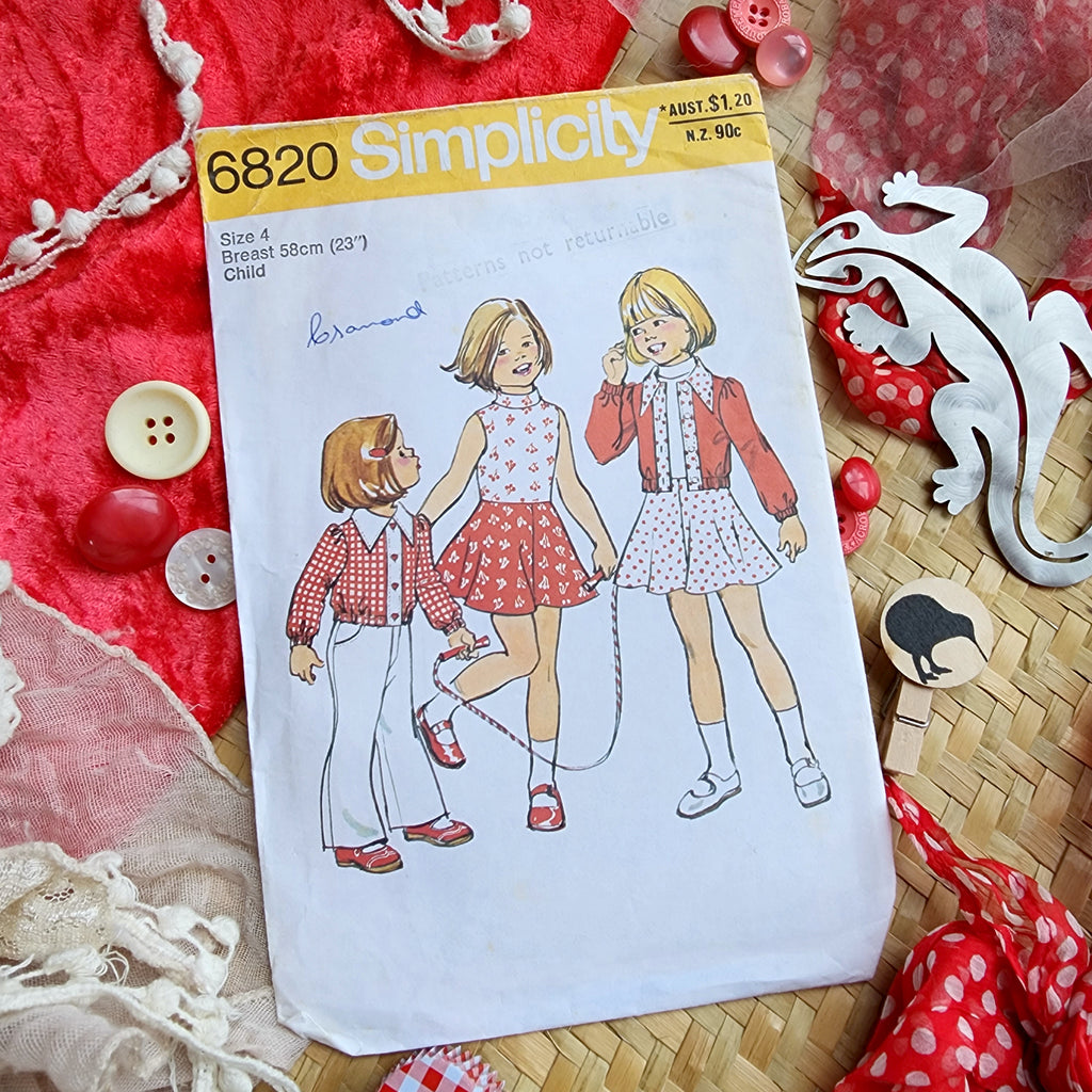 Simplicity 6820
